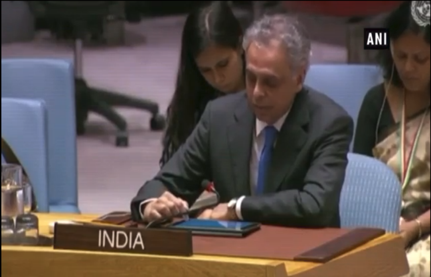 अफगानिस्तान में अब भी तालिबान फैला रहा है दहशतगर्दी