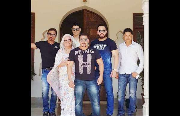 salman khan meet ngo childrem in jaipur