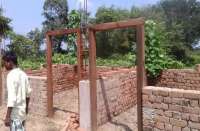 पेड़ों की अंधाधुंध कटाई कर अवैध कब्जा जारी, मौके का निरीक्षण भी नहीं करते अधिकारी