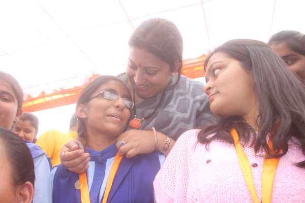 beautiful pics of prize giving ceremony pics