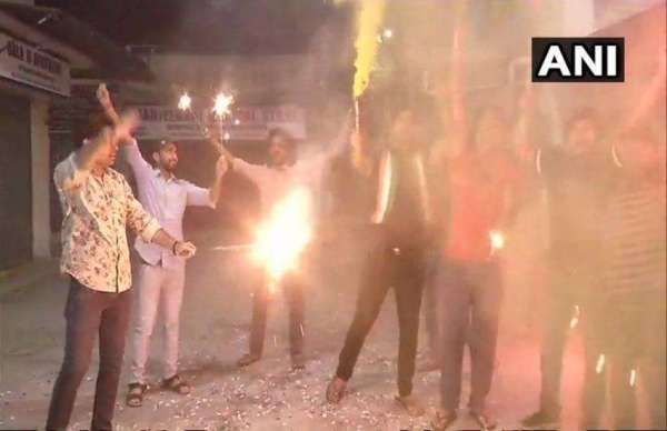 INDIAN FANS CELEBRATING ASIA CUP WIN OVER PAKISTAN 