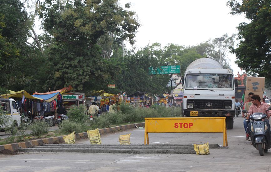 No entry of heavy vehicles in city