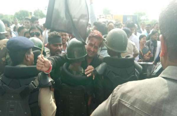 Congress protest against PM