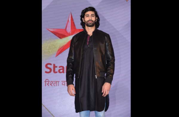 Star Plus new fiction series show 'Karn Sangini' cast pics