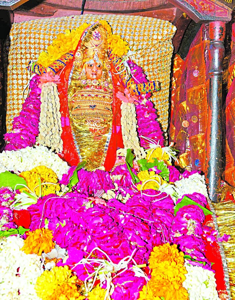 माता राणी भटियाणी दरबार में उमड़ा श्रद्धालुओं का सैलाब