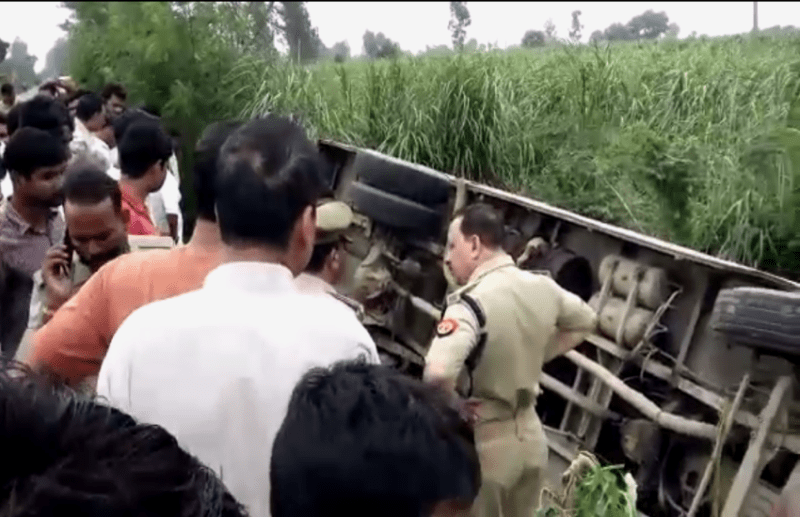 Baghpat bus accidnet