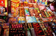 पुलिस टीम की छापेमारी में तीन व्यवसायी के दुकान व मकान से मिला ये अवैध सामान, तीन आरोपी गिरफ्तार