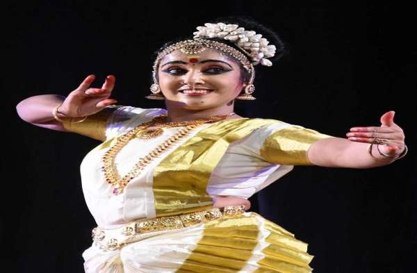 Mohiniattam Dance