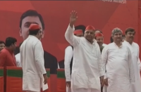 akhilesh rally