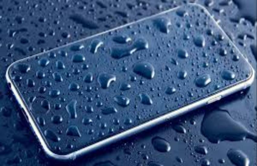 wet smartphone