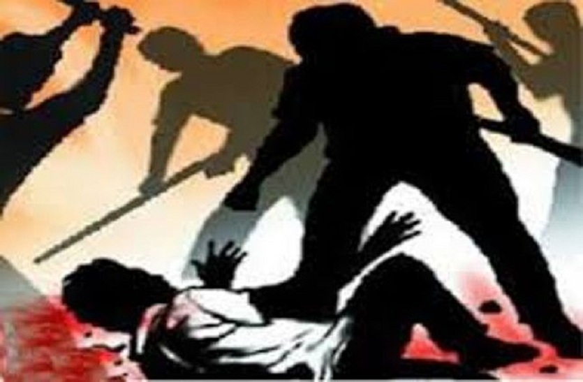 sasur beating damad in farrukhabad crime news