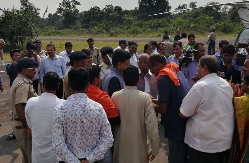 Breaking : ऊर्जा मंत्री पीयूष गोयल कार्यक्रम स्थल हरदीबाजार पहुंचे, रमन सिंह के आगमन का हो रहा इंतजार