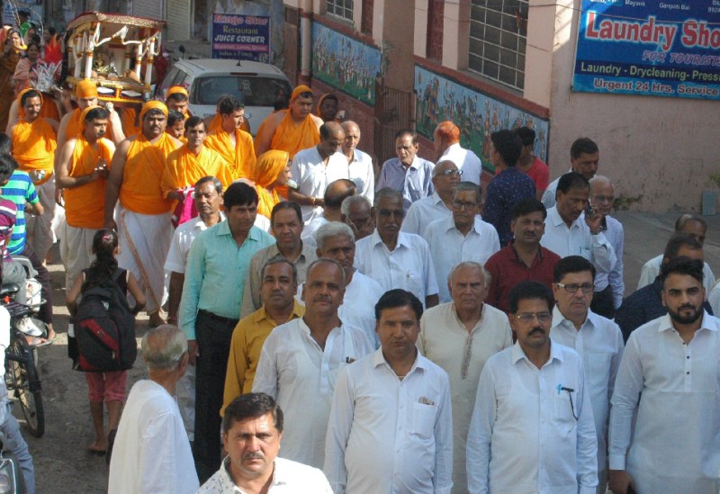 varsh paryant kee galatiyon kee maangee kshama