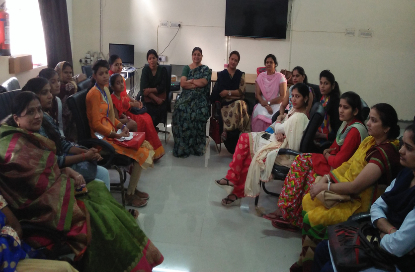 The women from Karauli city expressed their views on the talk-show hel