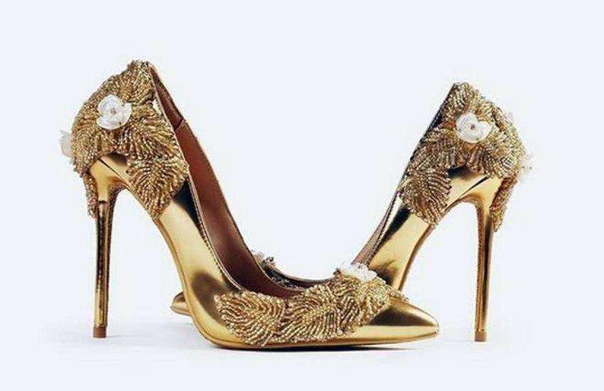 ये है सोने और हीरों से बना दुनिया का सबसे महंगा जूता, कीमत जानकर उड़ जाएंगे आपके
होश