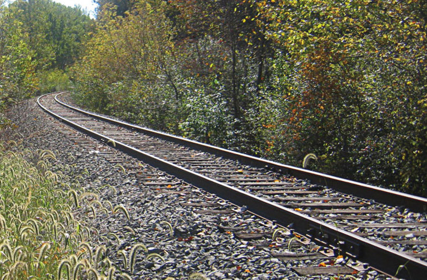young man jumped in front of train, killed