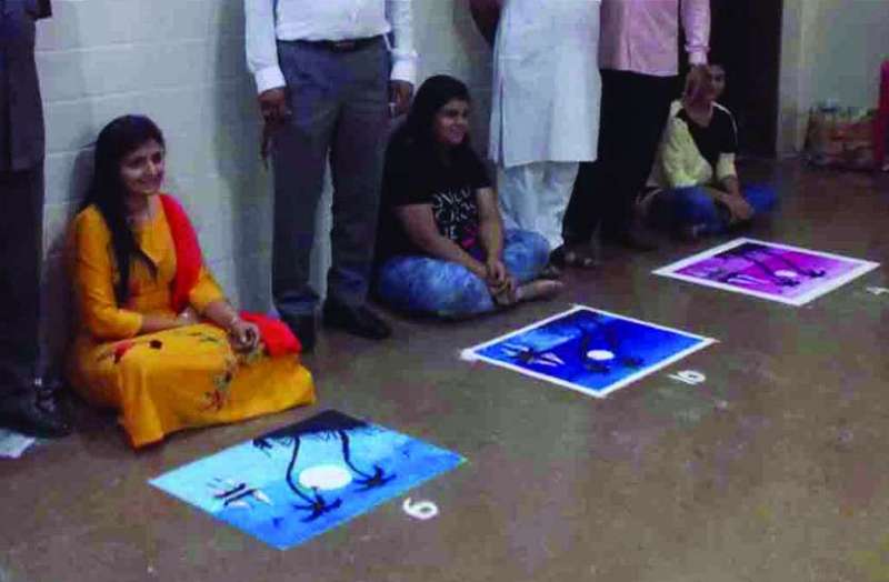 अग्रसेन जयंती पर खेल कुम्भ का आयोजन, महिलाओं ने बनाई आकर्षक रंगोली