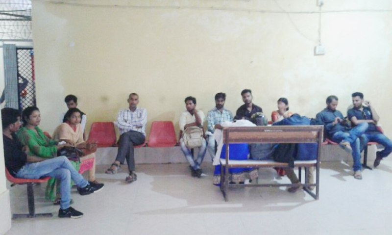 Lok Sewa Guarantee Act not followed in Rewa, student disturbed