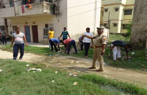 पुलिस लाइन में चलाया गया स्वच्छता अभियान