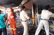 सीसीटीवी में कैद न हो तस्वीर इसलिए पीछे की दीवार पर किया छेद, फिर आगजनी की घटना को दिया अंजाम