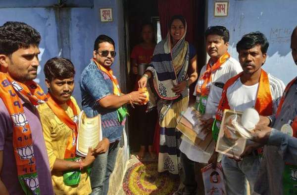 Photo Gallery : चुनावी गणित साधने में लगे अटल दूत