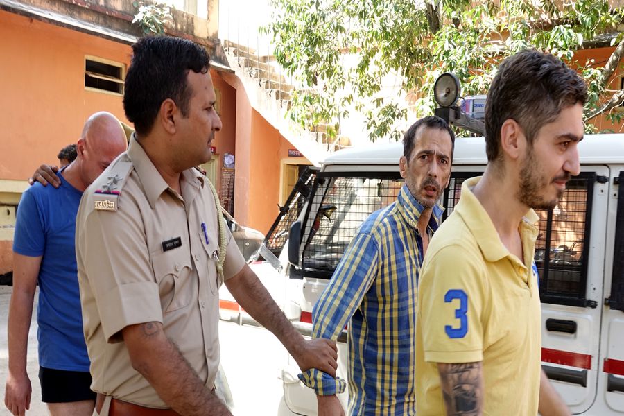 foreigners arrested in dausa