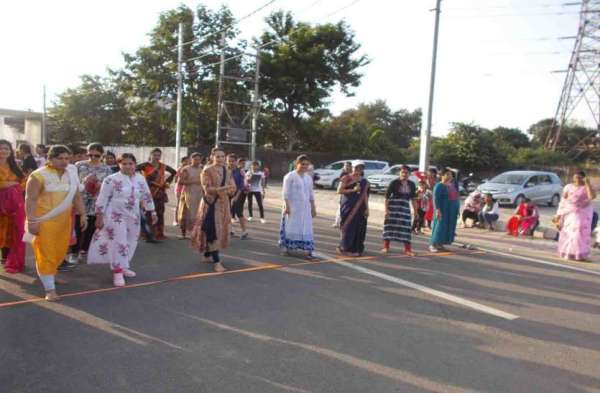 श्री अग्रसेन नवयुवक मंच के द्वारा पांच प्रतियोगिता को आयोजन किया गया। सायकल रेस प्रतियोगिता