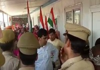 ट्रांस गंगा सिटी के लिए अधिग्रहित की गई भूमि के खिलाफ किसानों का आंदोलन