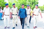 guna police arrested in satna prisoner