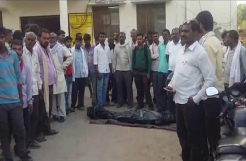 Electrician died due to negligence of electricity department