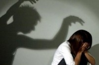 नाबालिग को अश्लील हरकतों के साथ करता था कमेंट्स, एक रोज बीच चौराहे पर युवक ने की छेडख़ानी तो नाबालिग ने ये किया...