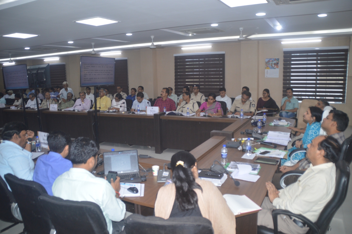 Training of revenue officers and police officers to follow Model Code of Conduct