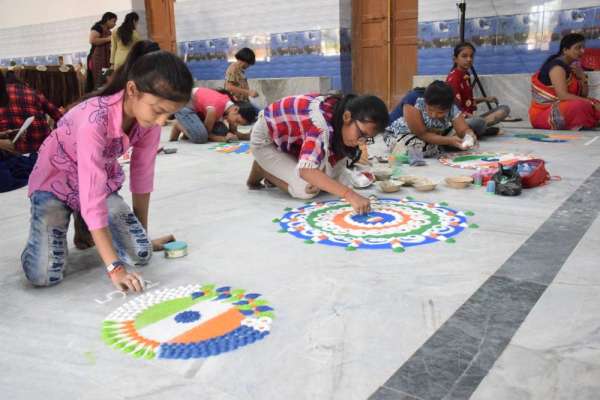 Agarwal Mahila Mandal's Rangoli competition in satna