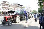 Cars parked in no parking, remove encroachments on common roads