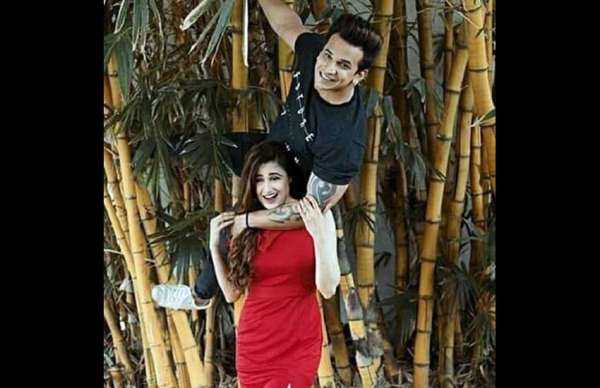 prince narula and yuvika chaudhary pre wedding photoshoot