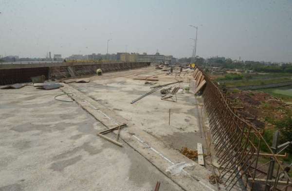 Amanaka overbridge