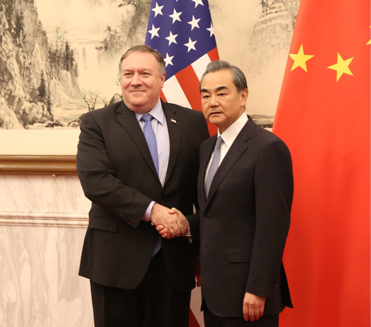 Pompeo meets Chinese Foreign Minister