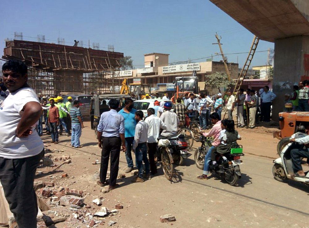 semariya chowk to dashmesh hotel Illegal encroachment news in hindi