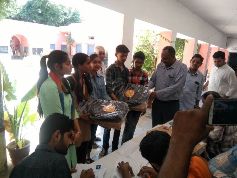 laptop distribution