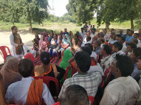  2019 लोकसभा चुनाव की तैयारी में अन्नू टंडन मैदान में 