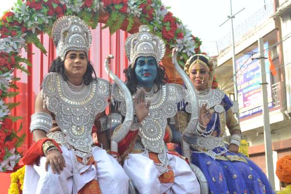 beautiful pics of agarsen jayanti mahotsav