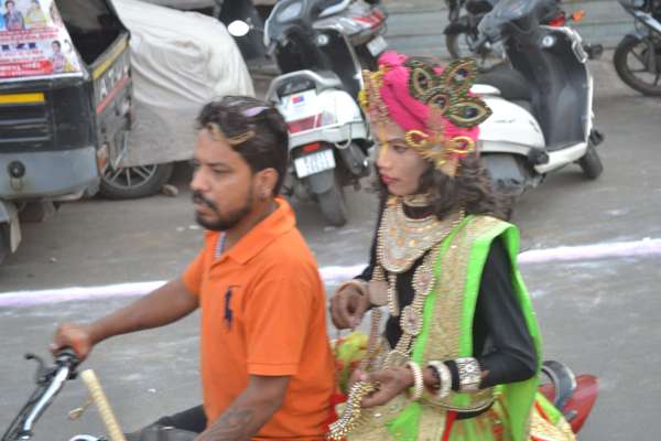 beautiful pics of agarsen jayanti mahotsav