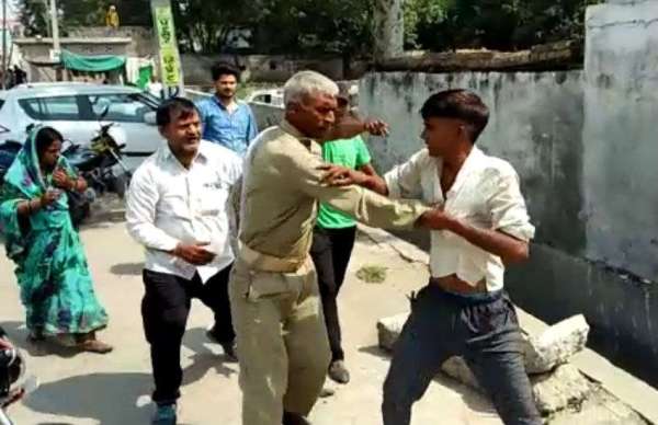 Beating in front of police station