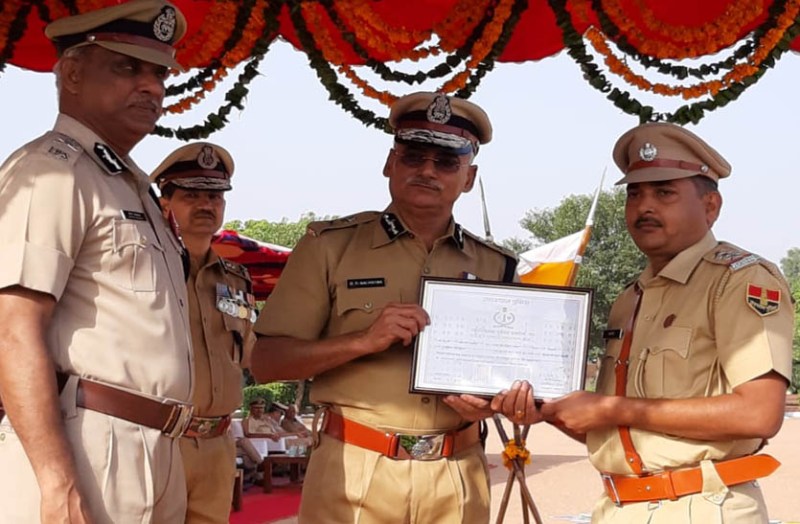 in-the-convocation-of-the-rpa-niwai-police-station-incharge-honored