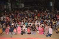 गुजराती-राजस्थानी धुन पर मिलाई ताल, देखें इन तस्वीरों में