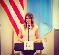 मेलानिया