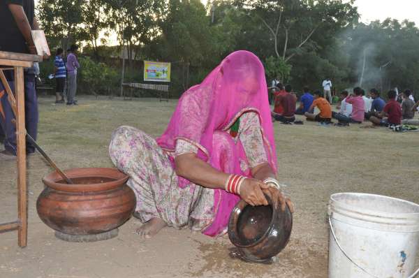Patrika Hamrah 2018 : People doing yoga with music