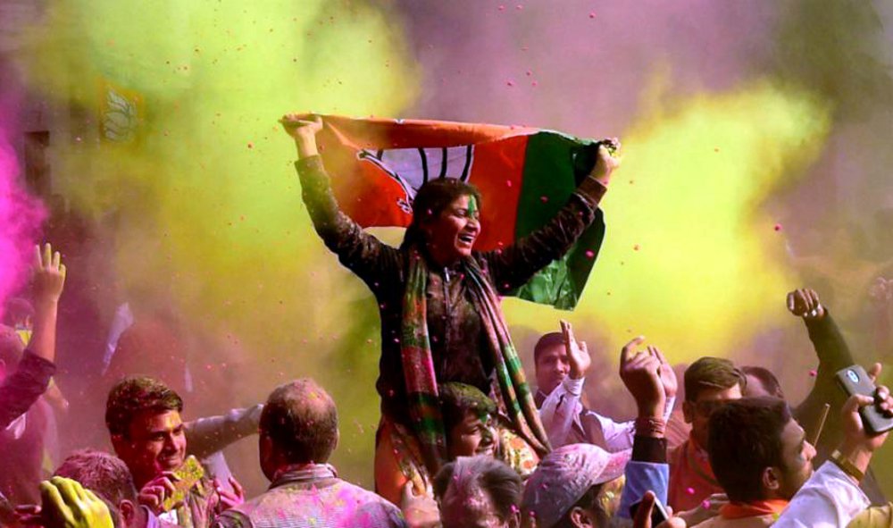 MP Election 2018: chunav me mahilao ki bhagidari