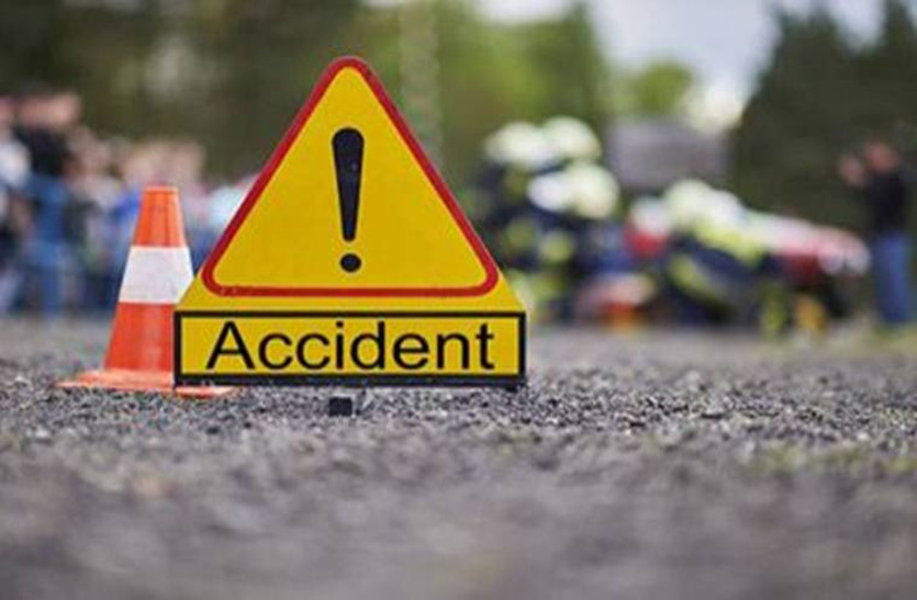 8 injured due to car overturned in Jaisalmer