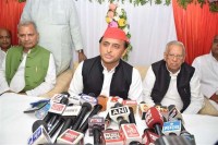 akhilesh yadav said there is no effect from morcha on his party